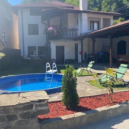 Hotel Yovkovata Kyshta Chiflik Esterno foto